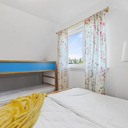 Large And Comfortable With A Terrace Боболин